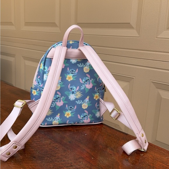 Disney land STITCH small backpack! Used once! Perfect for vacation! - Picture 4 of 5